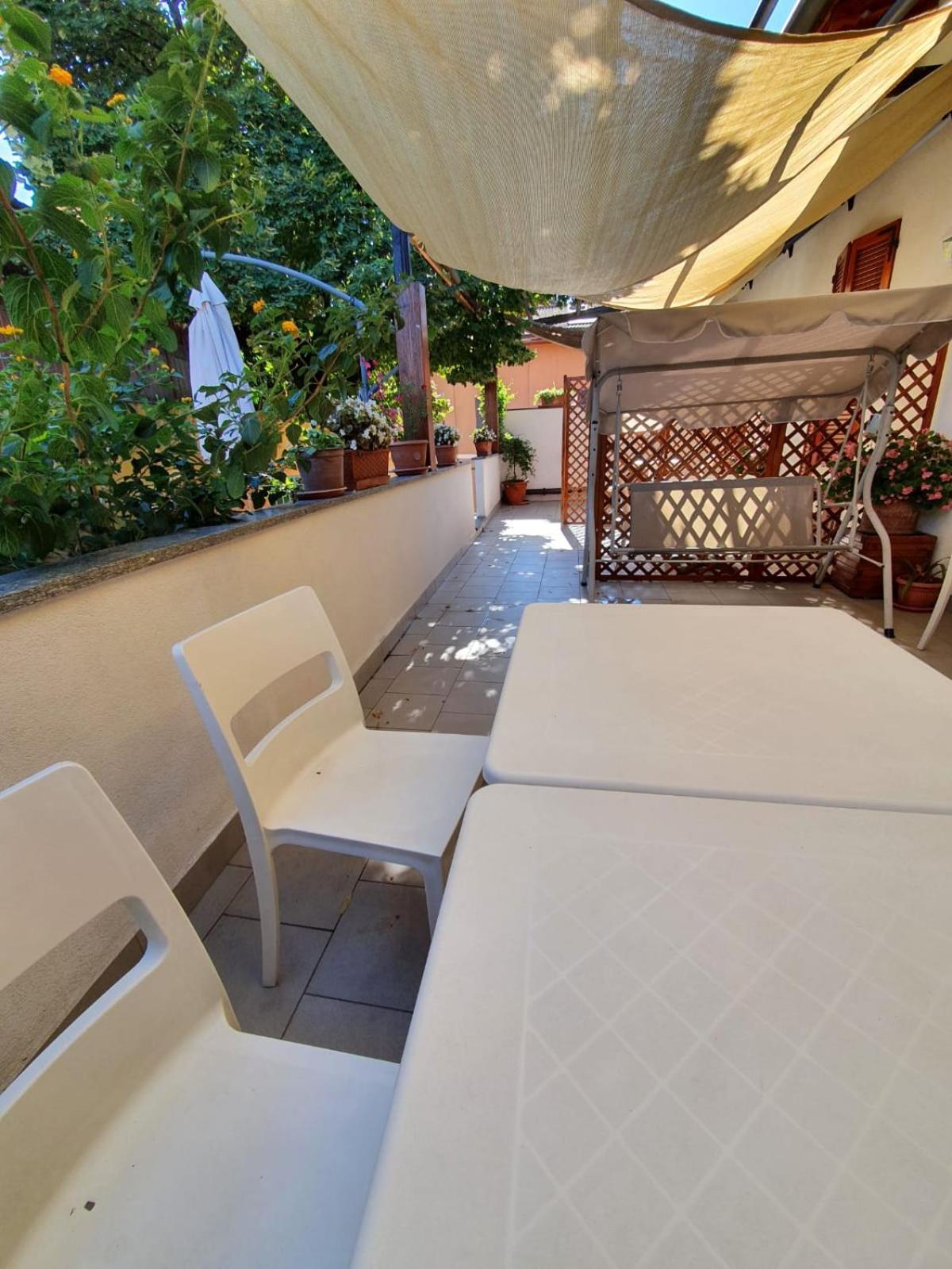 Beb I Portici Bed and Breakfast Cernobbio Exteriör bild