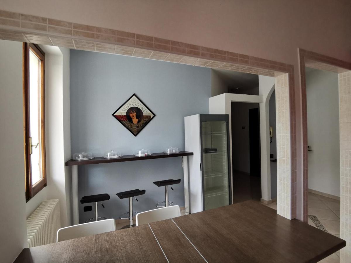 Beb I Portici Bed and Breakfast Cernobbio Exteriör bild