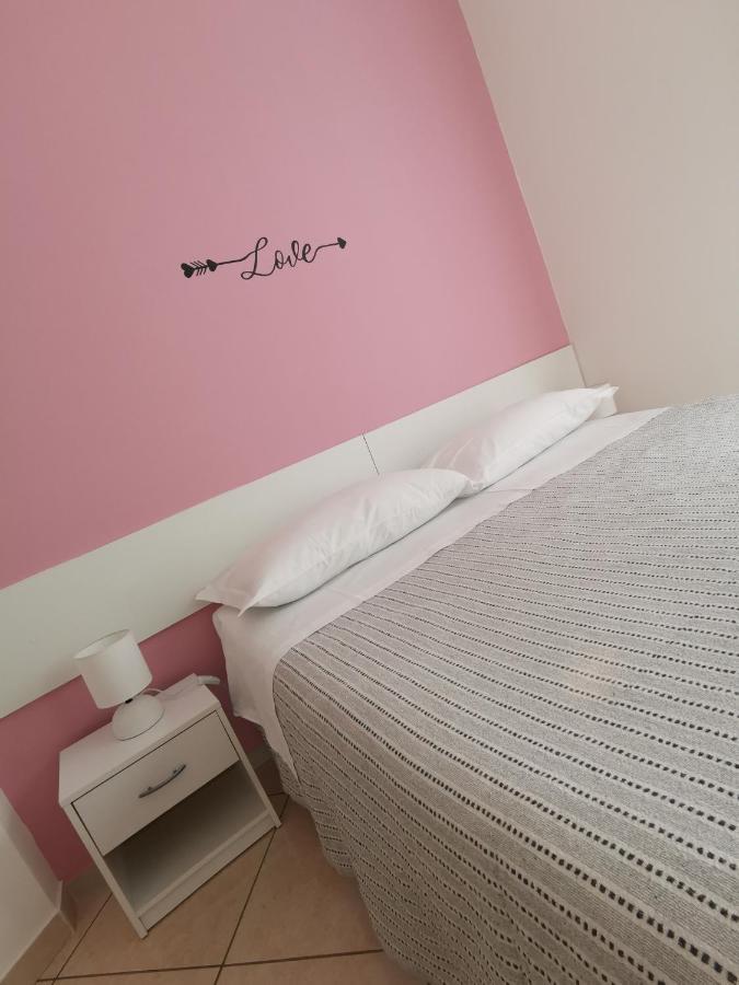 Beb I Portici Bed and Breakfast Cernobbio Rum bild