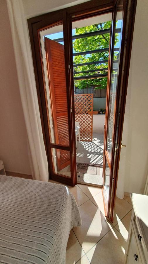 Beb I Portici Bed and Breakfast Cernobbio Exteriör bild