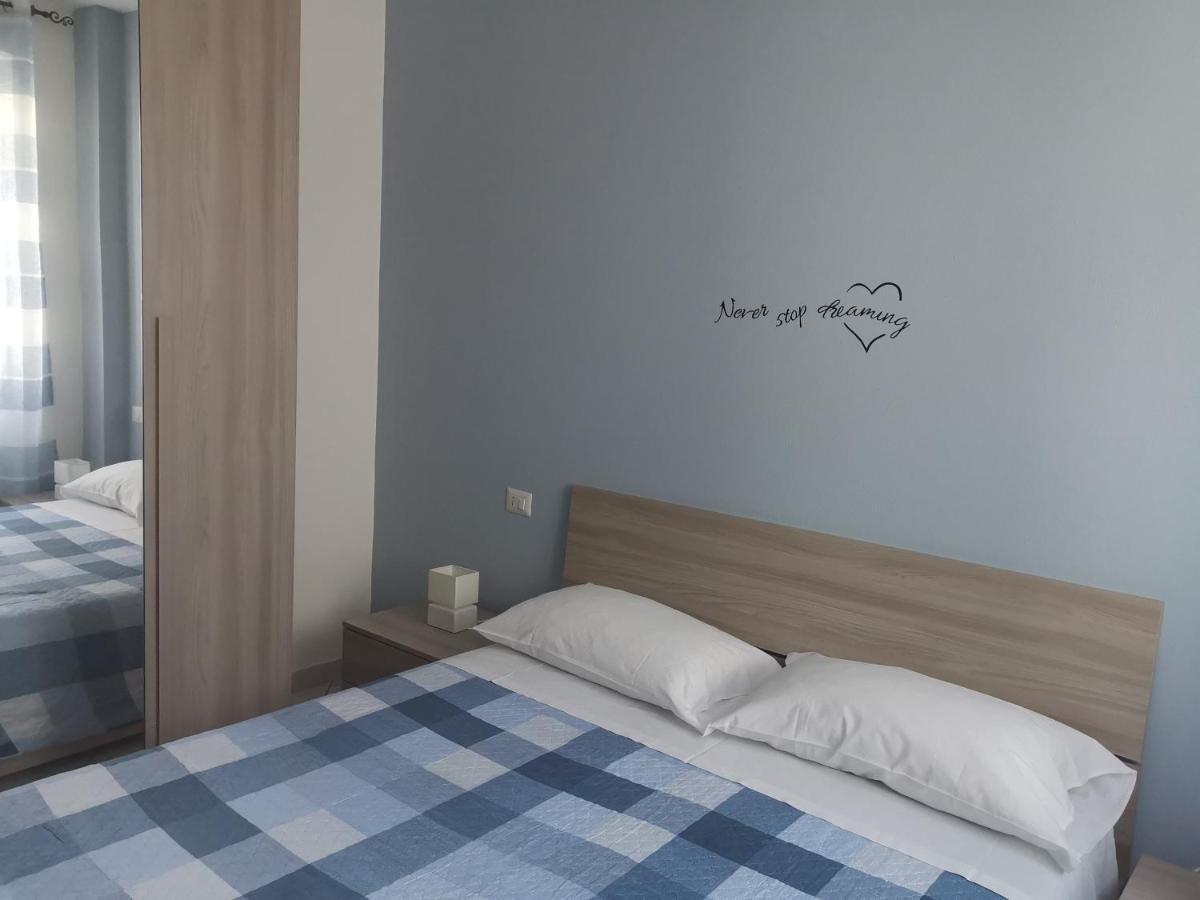Beb I Portici Bed and Breakfast Cernobbio Exteriör bild