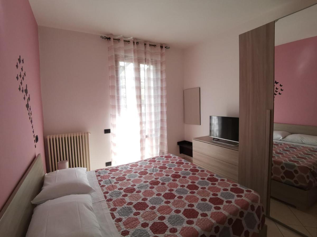 Beb I Portici Bed and Breakfast Cernobbio Exteriör bild